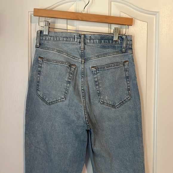 Abercrombie & Fitch | Curve Love Ultra High Rise 90s Slim Straight Jean Size 6 - Picture 9 of 15